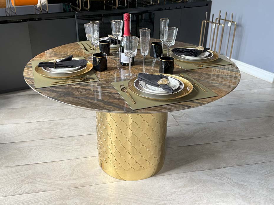 Стол обеденный круглый Ar-Deco FG-079 полированная латунь