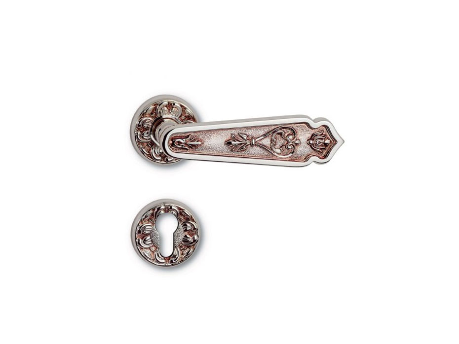 Дверная ручка на розетке Salice Paolo DUBAI 3340 из серебра
