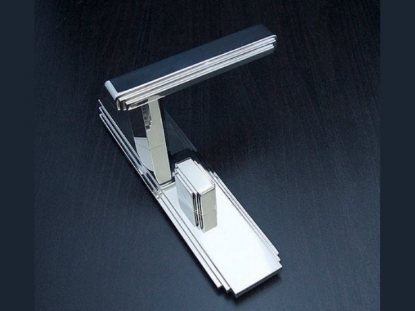 Дверная ручка на планке Oliver Knights Amr LH полированный хром