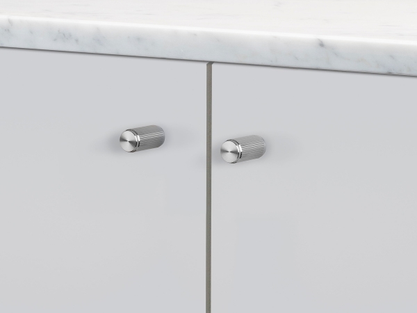 Мебельная ручка кнопка Buster & Punch GFK-07315 матовый хром