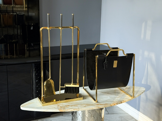 Каминный набор с дровницей FURNITEK FG-01129 полированная латунь с позолотой