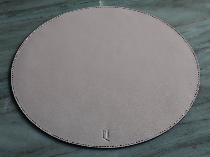 Сервировочная салфетка на стол FURNITEK FG-03001 из кожи натуральной и замши 