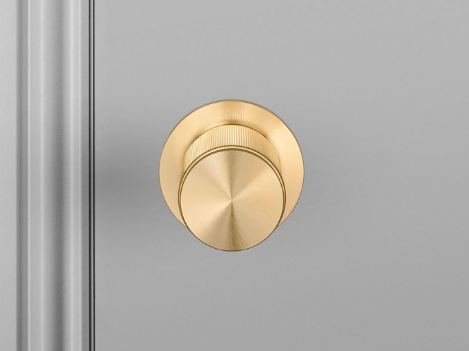 Дверная ручка-кноб D-40mm Buster and Punch Linear RDK-051053 матовая латунь