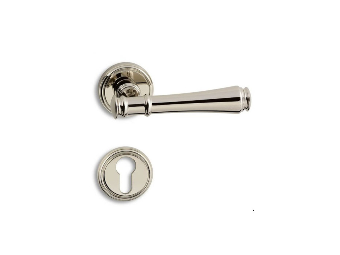 Дверная ручка на розетке Salice Paolo FRESIA 3255 полированный никель